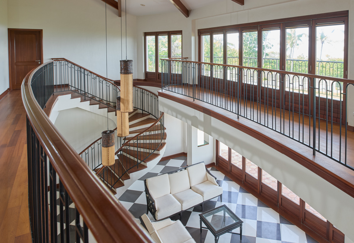 View from the gallery down into the living hall